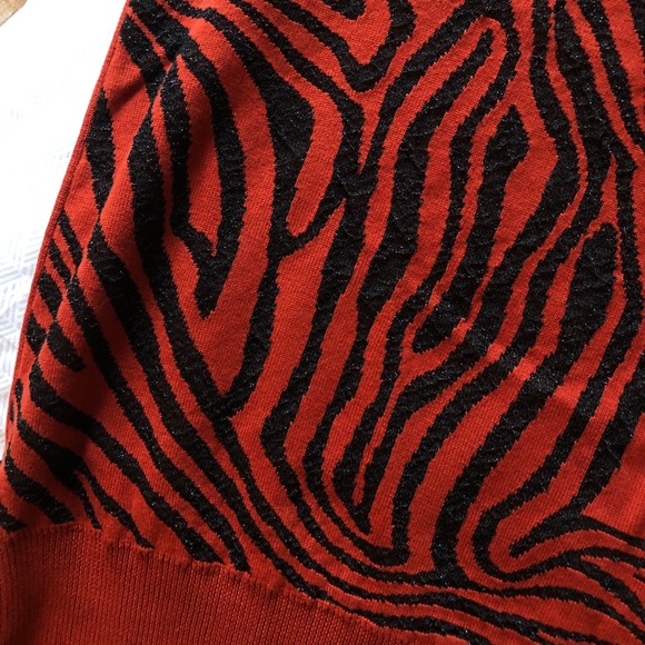 Junarose Plus animal print sweater - red/black - Picture 13 of 13